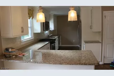 44 Harvey Dr, Summit, NJ 07901 - Photo 4