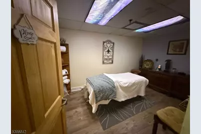 658 Allwood Rd, Clifton, NJ 07012 - Photo 8