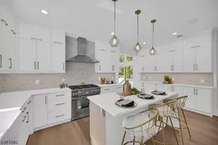 94 E Cedar St, Livingston, NJ 07039 - Photo 10