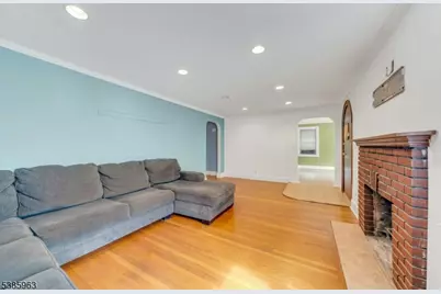 14 Burnet Hill Rd, Livingston, NJ 07039 - Photo 12