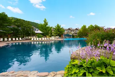 2 Chamonix Dr #212, Vernon, NJ 07462 - Photo 2