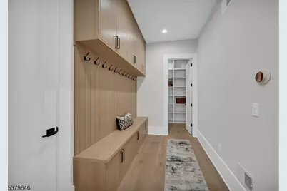 470 White Oak Ridge Rd, Millburn, NJ 07078 - Photo 14