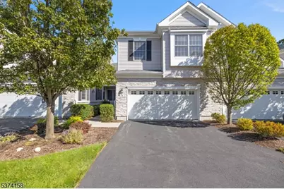 39 Schweinberg Dr, Roseland, NJ 07068 - Photo 1