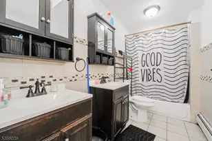 21 Gladstone Ave, Newark, NJ 07106 - Photo 16