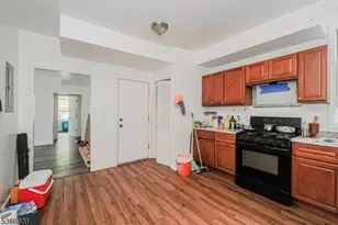 16 Alexander St, Newark, NJ 07106 - Photo 16