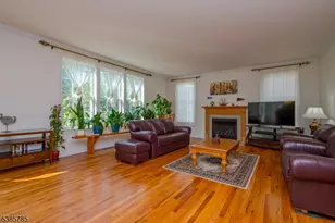 8 Comstock Ln, Montgomery Township, NJ 08558 - Photo 14