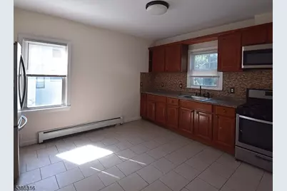 488 Heywood Ave, Orange, NJ 07050 - Photo 6