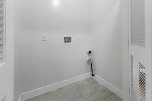 285 Lembeck Ave, Jersey City, NJ 07305 - Photo 26