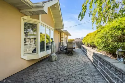 11 Bass Rock Rd, Hopatcong, NJ 07843 - Photo 8