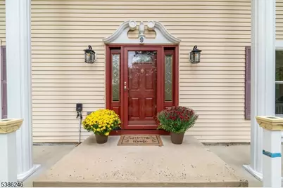 9 Stirrup Way, Franklin Township, NJ 08540 - Photo 4