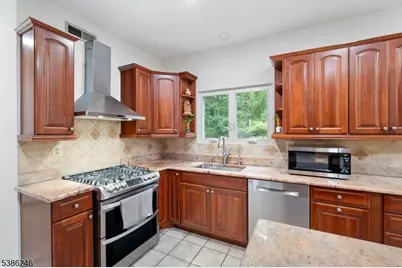 9 Stirrup Way, Franklin Township, NJ 08540 - Photo 16