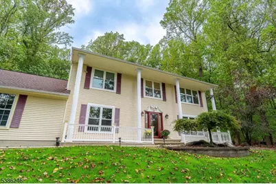 9 Stirrup Way, Franklin Township, NJ 08540 - Photo 2