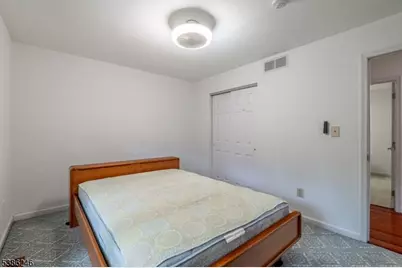 9 Stirrup Way, Franklin Township, NJ 08540 - Photo 34