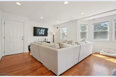 38 Centre St #2, Nutley, NJ 07110 - Photo 4