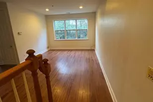 138 Limerick Ln, Lopatcong Township, NJ 08865 - Photo 10