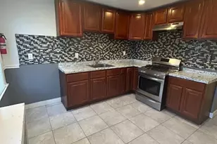 182 Seymour Ave First Fl, Newark, NJ 07108 - Photo 2