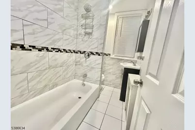 182 Seymour Ave First Fl, Newark, NJ 07108 - Photo 6