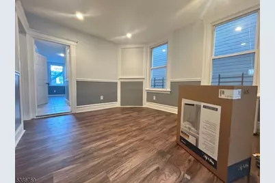 182 Seymour Ave Second Fl #2, Newark, NJ 07108 - Photo 2