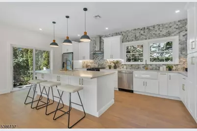 2 Rose Ln, Summit, NJ 07901 - Photo 8