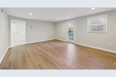 71 Roosevelt St, Roseland, NJ 07068 - Photo 26