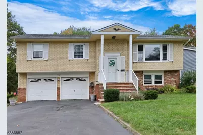 71 Roosevelt St, Roseland, NJ 07068 - Photo 1