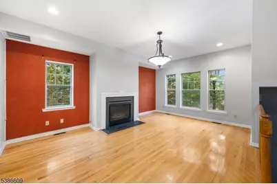 790 Green Ln #A1, Union Township, NJ 07083 - Photo 4