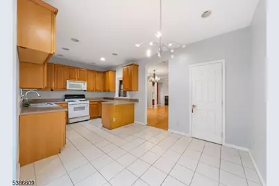 790 Green Ln #A1, Union Township, NJ 07083 - Photo 12