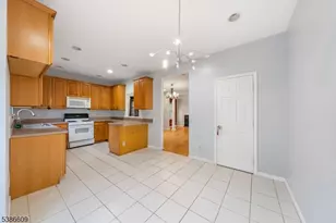 790 Green Ln, Union Township, NJ 07083 - Photo 12