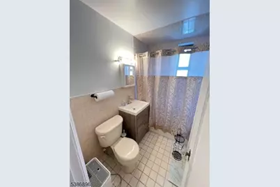 303 Hamilton Pl #D4, Hackensack, NJ 07601 - Photo 6