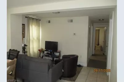 7 Kossuth St, Newark, NJ 07105 - Photo 4