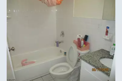 63 Warwick St, Newark, NJ 07105 - Photo 8