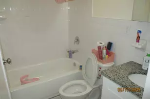 63 Warwick St, Newark, NJ 07105 - Photo 8