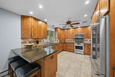 11 Glenbourne Dr, Boonton Township, NJ 07005 - Photo 8