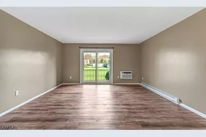 807 Eves Dr #1B, Hillsborough Township, NJ 08844 - Photo 2