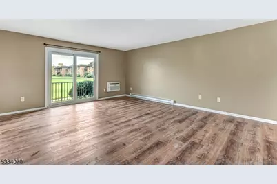 807 Eves Dr #1B, Hillsborough Township, NJ 08844 - Photo 4