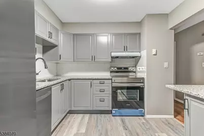 807 Eves Dr #1B, Hillsborough Township, NJ 08844 - Photo 14