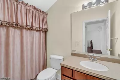 182 Victoria Dr, Bridgewater Twp., NJ 07920 - Photo 28