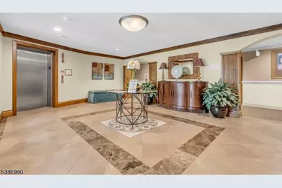 182 Victoria Dr, Bridgewater Twp., NJ 07920 - Photo 2