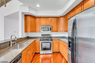 182 Victoria Dr, Bridgewater Twp., NJ 07920 - Photo 14