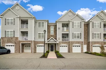 43 Elston Ct #301, Wanaque, NJ 07420 - Photo 2