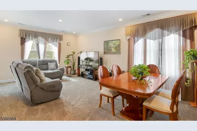 43 Elston Ct #301, Wanaque, NJ 07420 - Photo 4