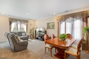 43 Elston Ct, Wanaque, NJ 07420 - Photo 4