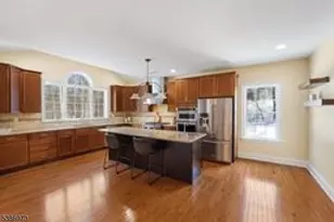 33 Chancellor Way, Washington Township, NJ 07853 - Photo 10