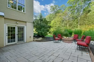 33 Chancellor Way, Washington Township, NJ 07853 - Photo 32