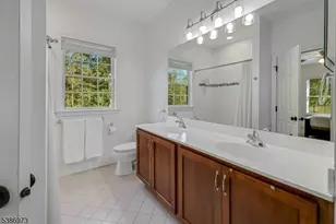 33 Chancellor Way, Washington Township, NJ 07853 - Photo 24