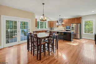 33 Chancellor Way, Washington Township, NJ 07853 - Photo 10