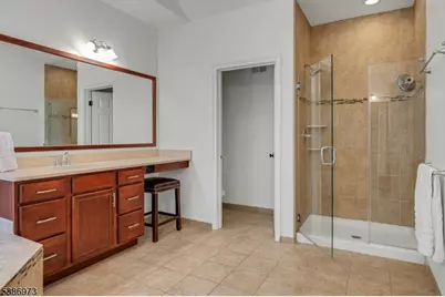 33 Chancellor Way, Washington Township, NJ 07853 - Photo 32