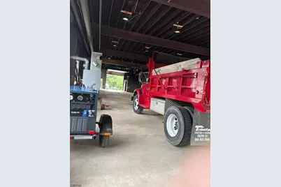 18 Allen St, Flemington, NJ 08822 - Photo 2