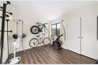 1002 Spruce Hills Dr #1002, Glen Gardner, NJ 08826 - Photo 4