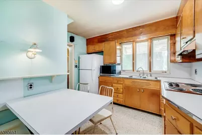 596 Meadow Rd, Bridgewater, NJ 08807 - Photo 10